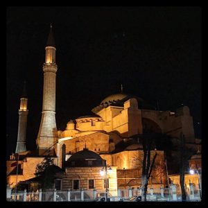 Istanbul_-_Hagia_Sofia_night